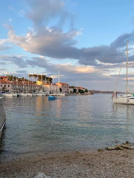 Adriatic Nest Apartment Sali Croatia